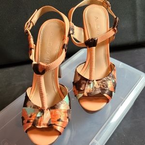 Aldo Stacks T-strap Heel size 36